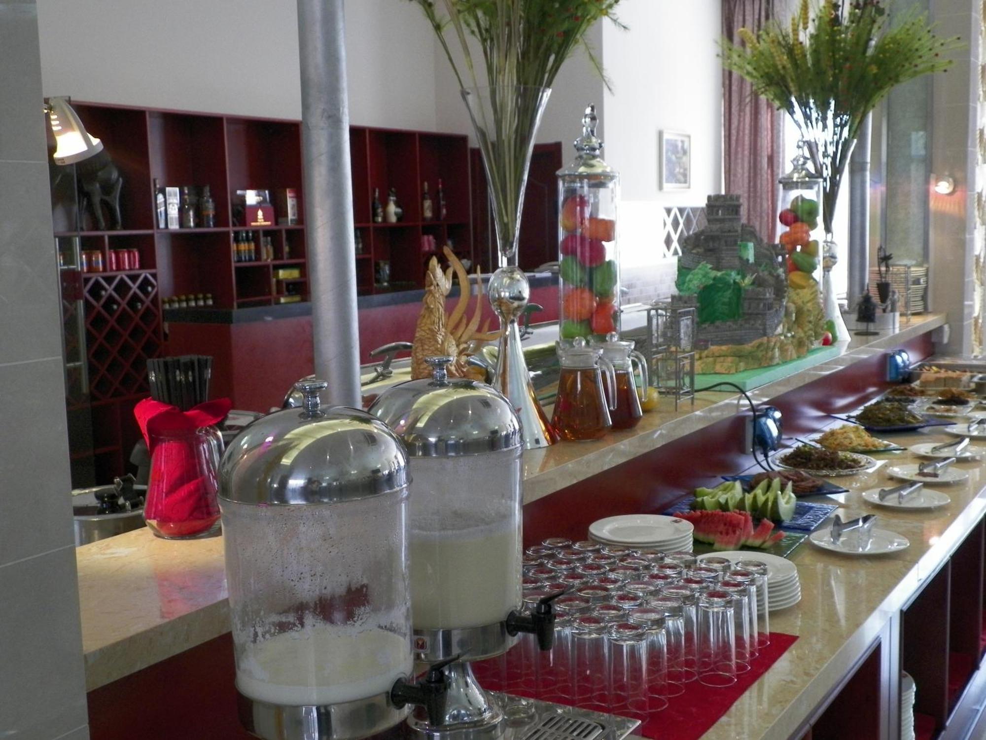 Soluxe Club International Hotel Nairobi Dış mekan fotoğraf