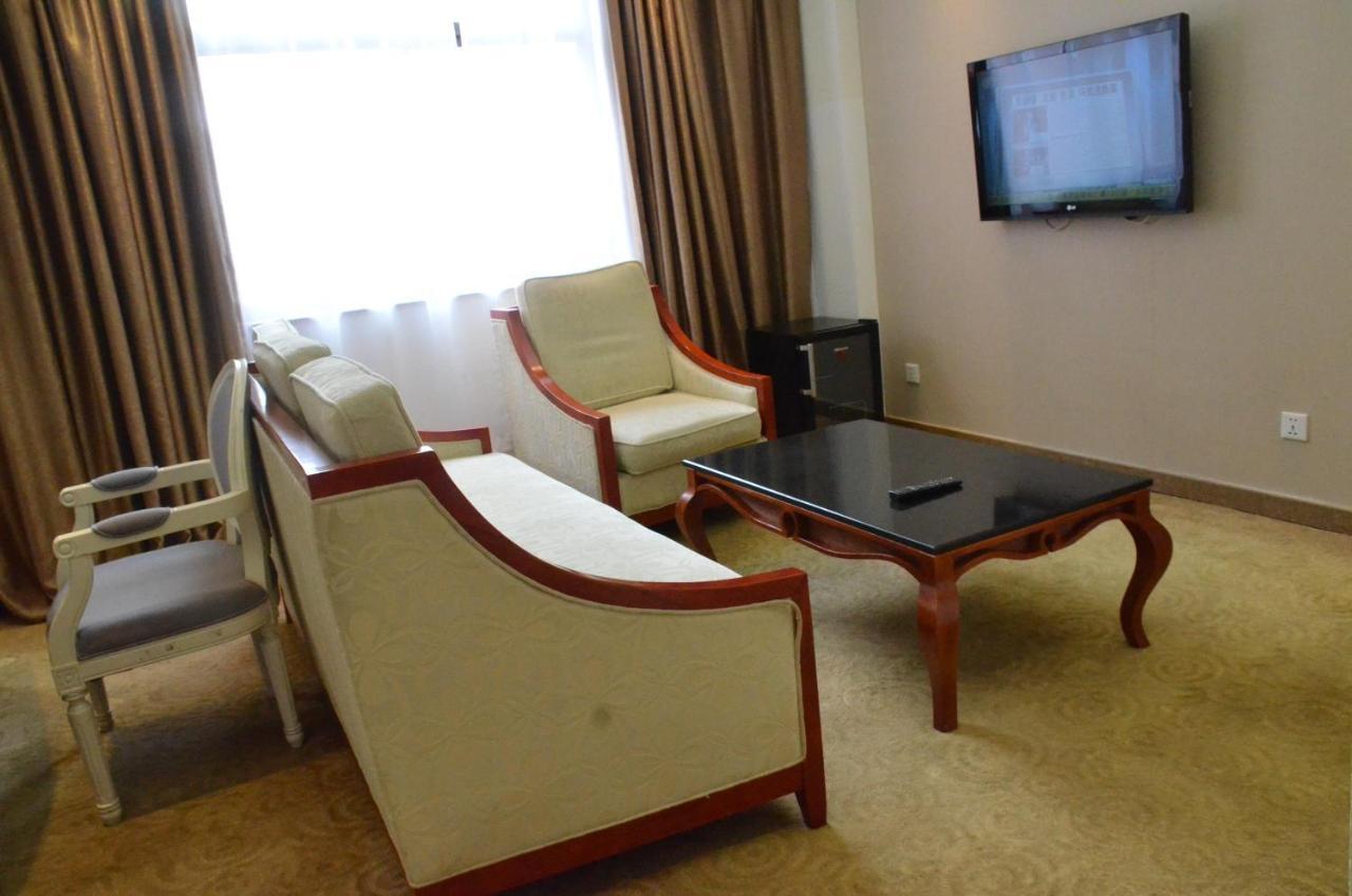 Soluxe Club International Hotel Nairobi Dış mekan fotoğraf